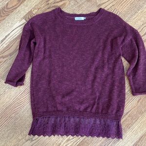 EUC Blu pepper knit top with lace hem. Size S